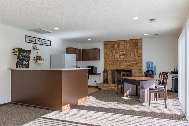 Rental Office - Palmetto Club Apartments