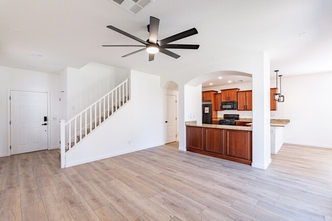 Photo - 2225 E Sunland Ave