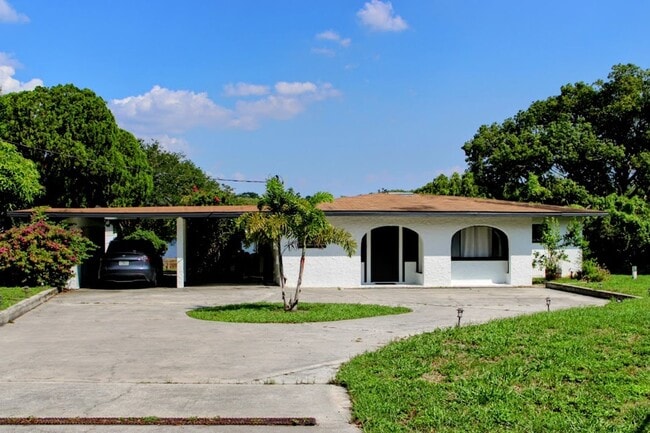 Building Photo - 3012 Justamere Ln