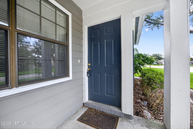 Photo - 2512 Bluffton Dr