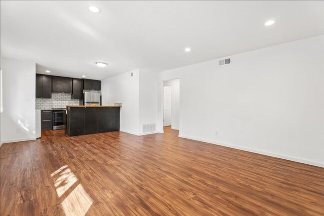 Photo - 1833 Fremont Ct