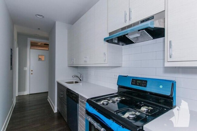 Photo - 2 bedroom in Chicago IL 60613