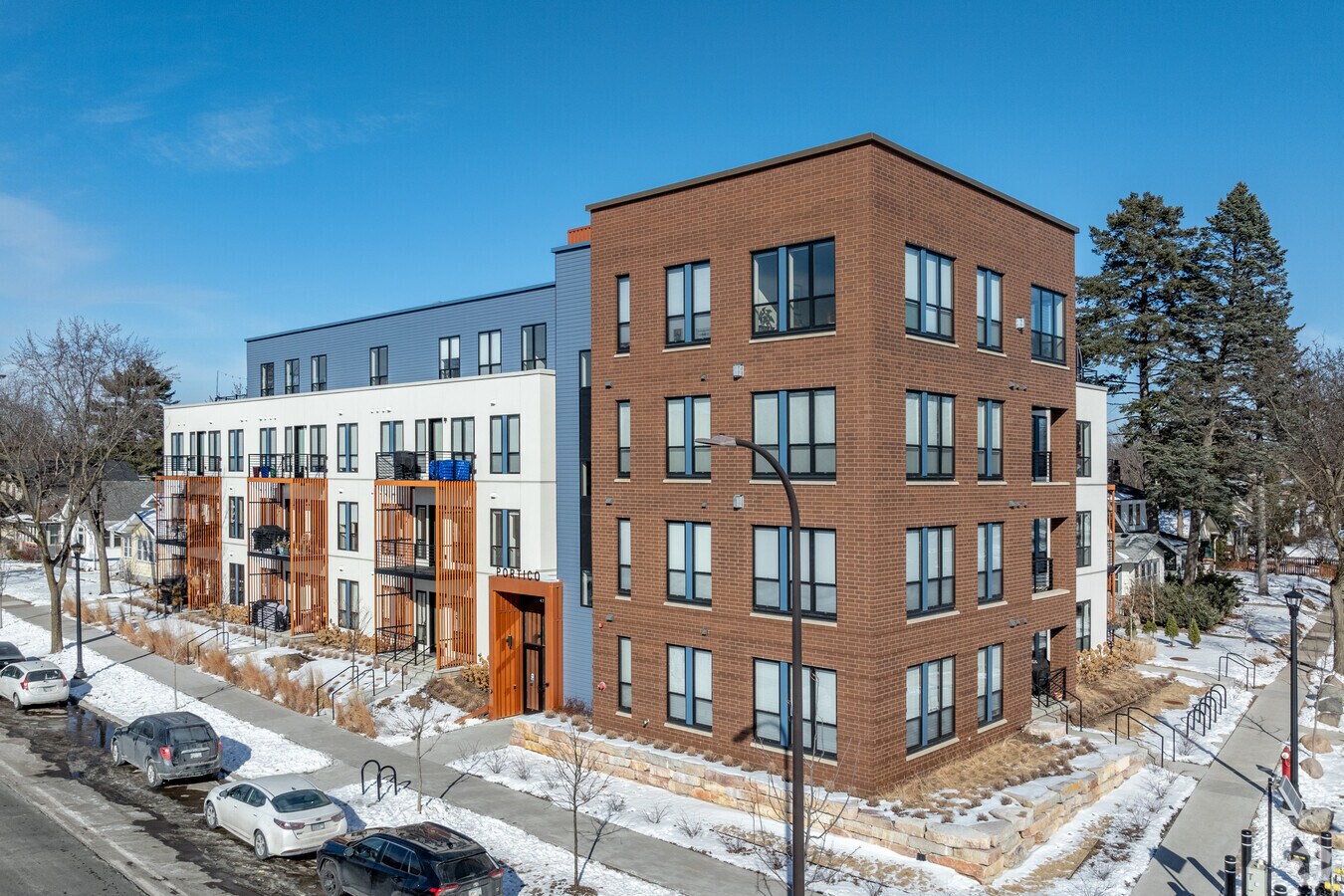 4737 Minnehaha Ave - The Portico Apartments