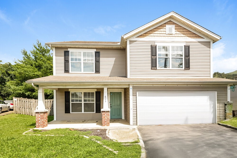 Photo - 613 Blossom Hill Dr House