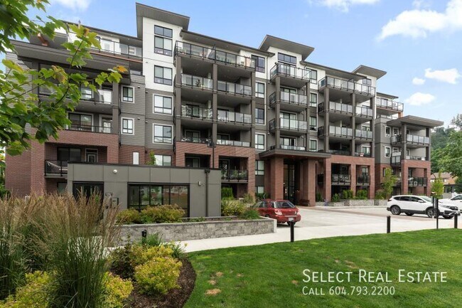 Photo - 45511 Campus Dr