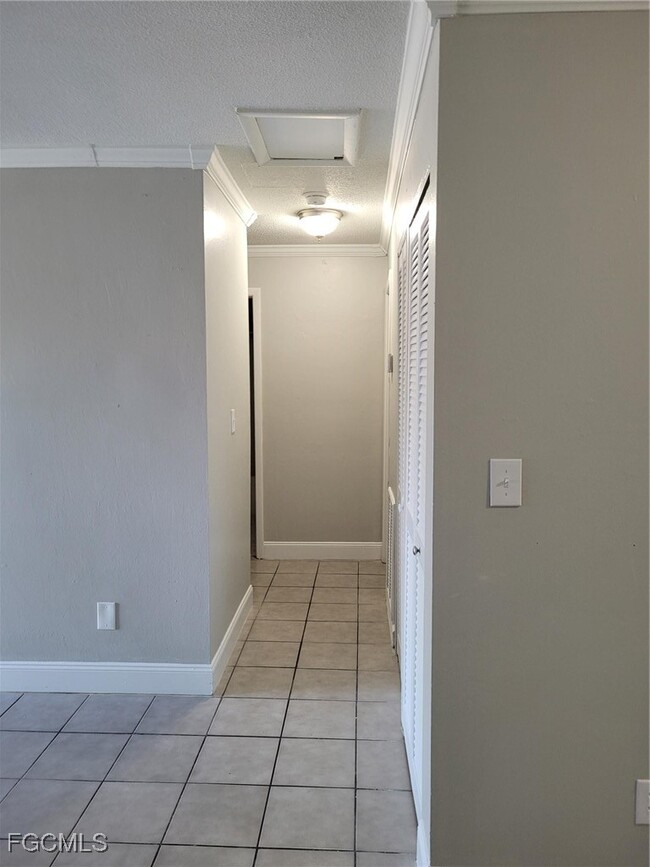 Photo - 2241 Euclid Ave Unit 4