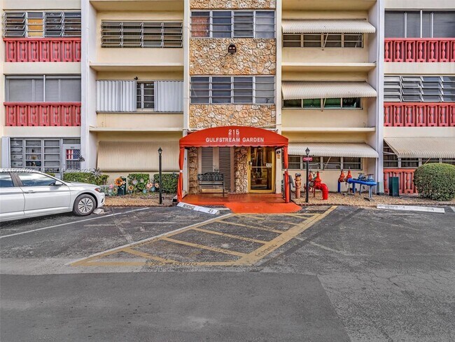 Photo - 215 SE 3rd Ave Unit 403C