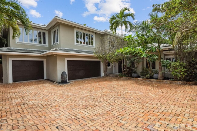 Photo - 3301 NE 16th St