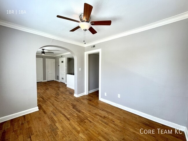 Photo - 1114 W 45th St Unidad 1114-3