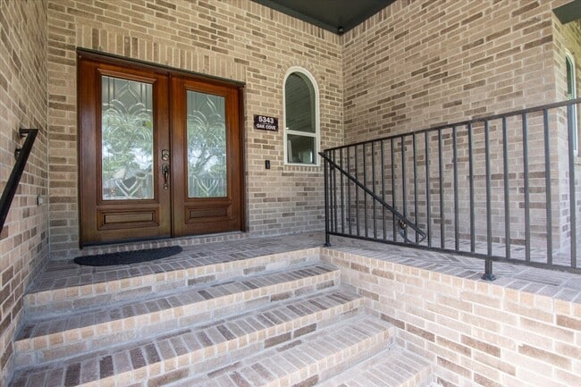 Photo - 5343 Oak Cove Dr