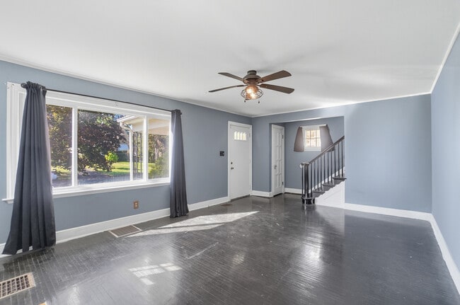 Building Photo - 610 Salisbury Rd