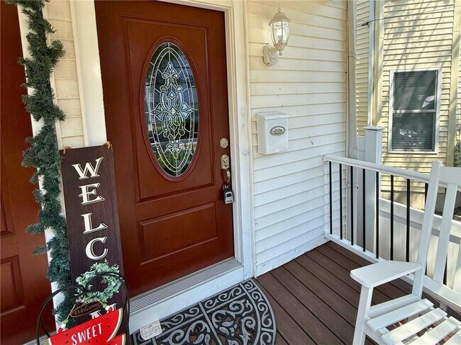 104 Oakland Ave Unit 2