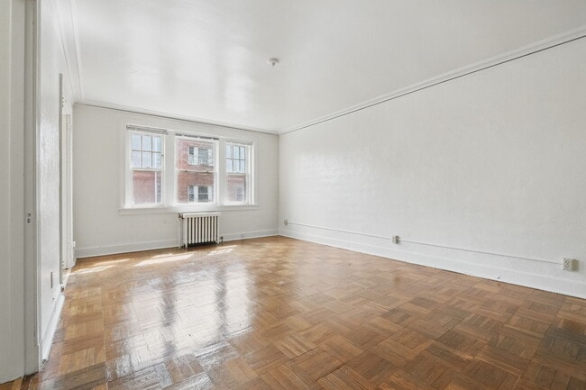 Photo - 5646 Hobart St Unidad 6