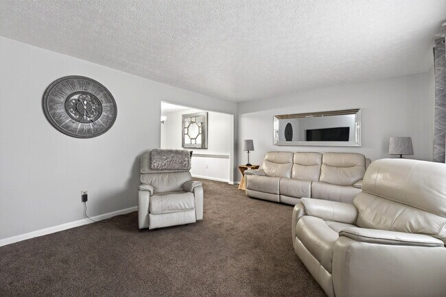 Photo - 4432 Renwood Dr