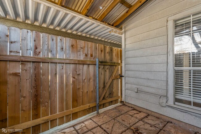 Photo - 10120 Carlsbad Dr