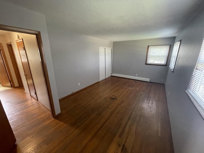 Photo - 1876 Murphy Woods Rd