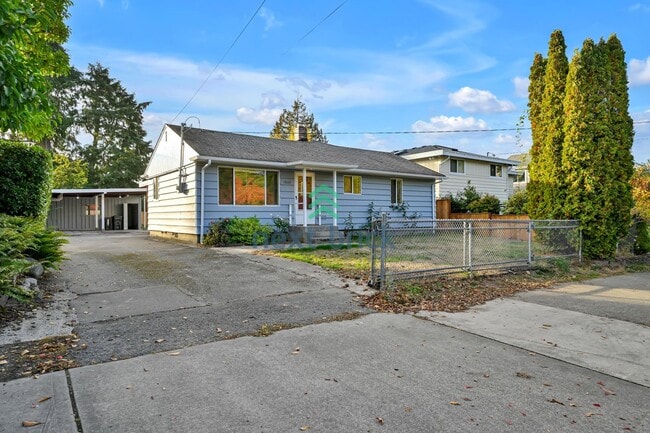 Photo - A beautiful 4 bed and 2 bathroom house for...