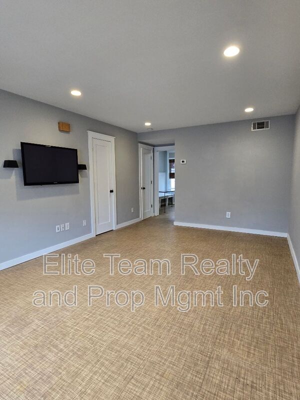 Photo - 3722 Park Rd