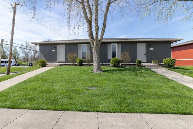 Building Photo - 203 Wheaton Ct