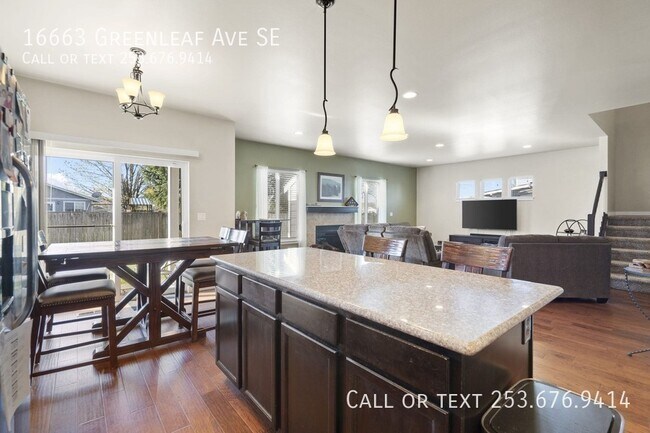 Photo - 16663 Greenleaf Ave SE