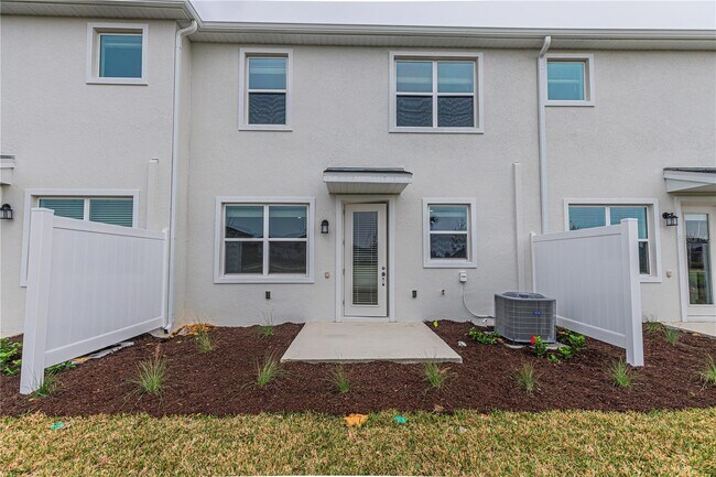 Photo - 462 Bogey Dr