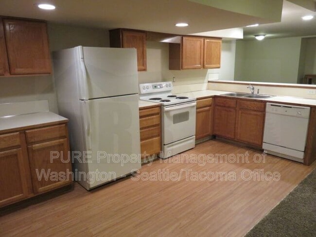 Photo - 702 119th St S