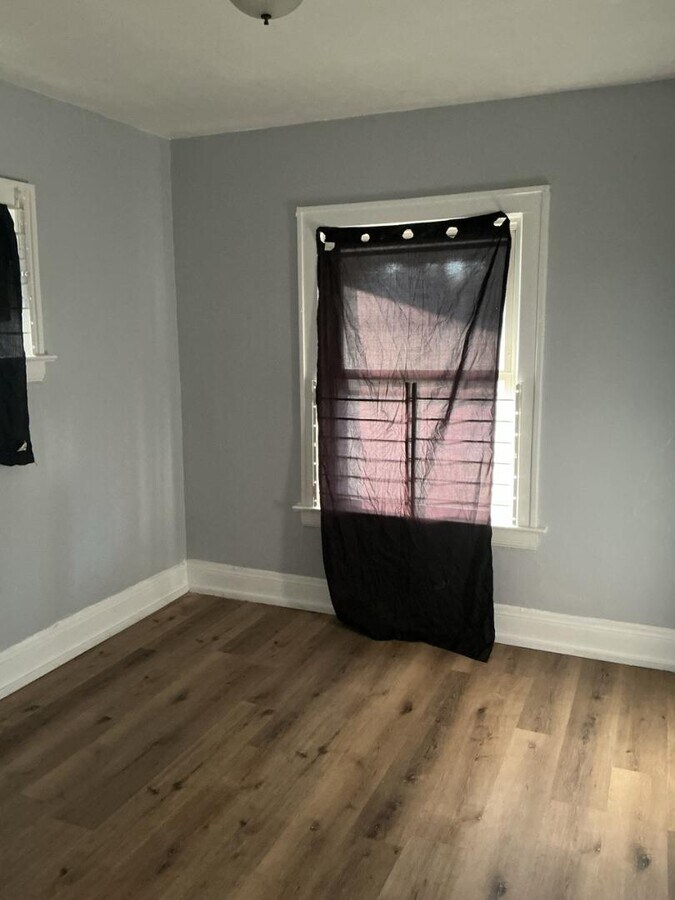 Photo - 9405 Gibson Ave