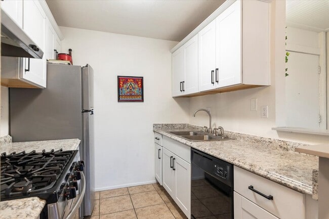 Photo - 3828 N 32nd St Unit 131