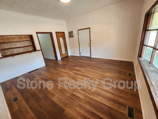 Photo - 2006 Wabash Ave