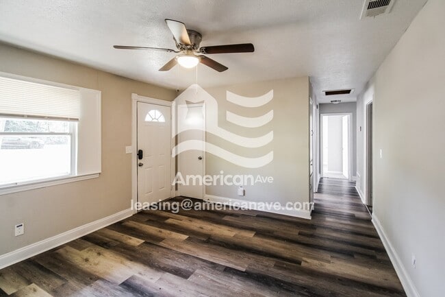 Photo - 847 Mcpherson Dr