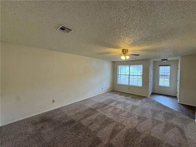 Photo - 312 S 11th Pl