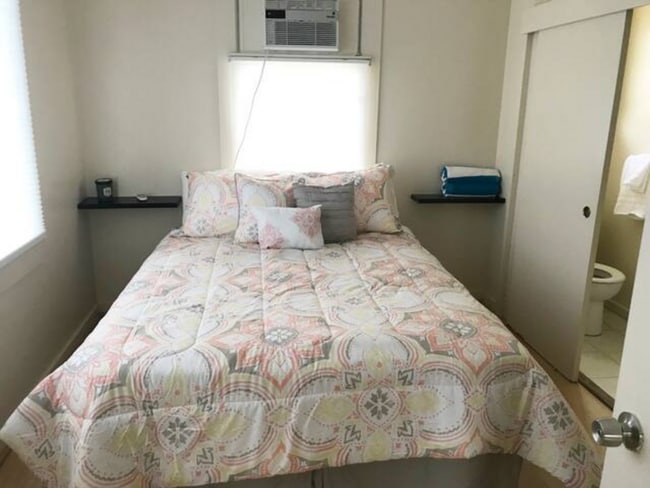 Photo - Pet-Friendly 1BR in Honolulu’s Kapahulu Ar...