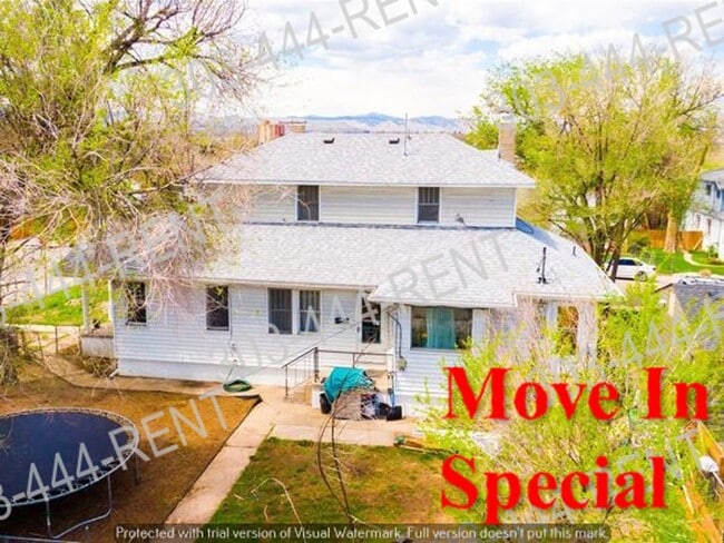 Building Photo - 10625 Unit 10635 1/2