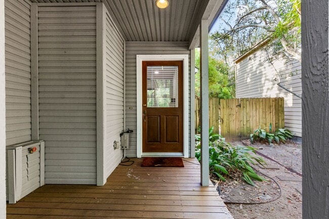 Photo - 15 Breezy Point Pl