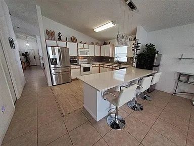 Photo - 944 Lockbreeze Dr