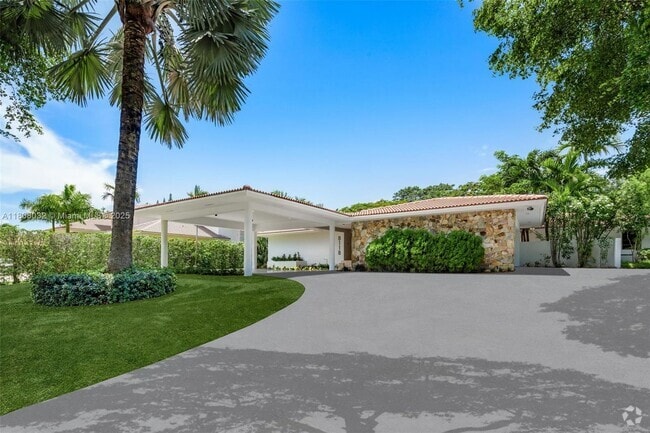 Building Photo - 8118 Los Pinos Blvd Rental