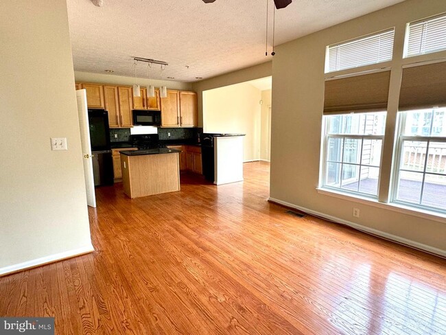 2429 Knapps Way