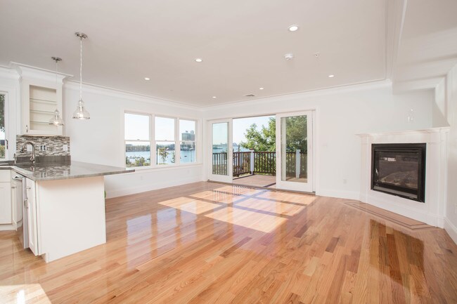 Photo - Sumner Street