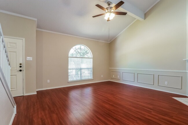 Photo - 401 Meadow St