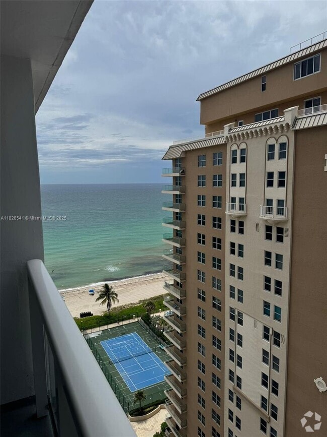 Building Photo - 1904 S Ocean Dr Unit 1906 Rental