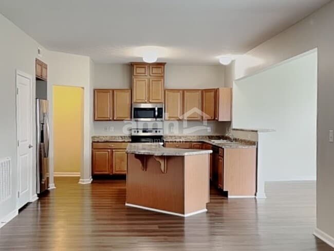 Photo - 2909 Seasons Dr