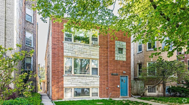 Building Photo - 7530 N Oakley Ave Unit G Rental