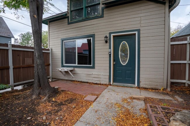 Photo - 861 Grand Ave