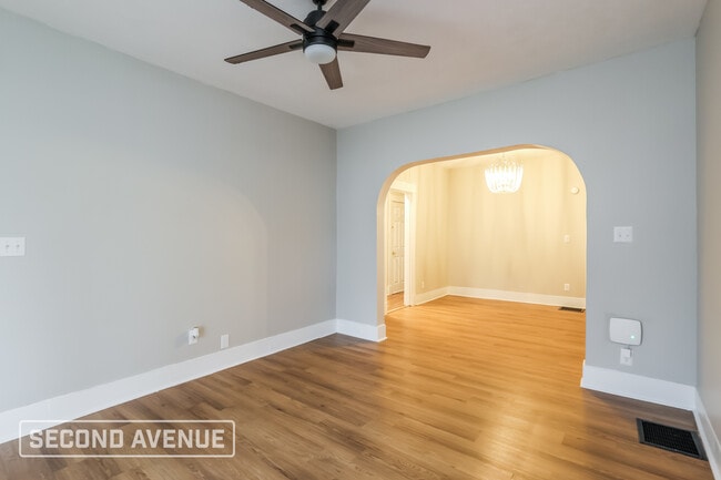 Photo - 117 N 46th St