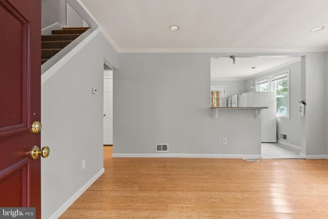 Photo - 9609 48th Ave