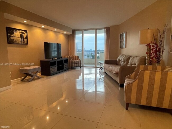 2 br, 2 bath Condo - 3180 S Ocean Dr Apt 519 - 2 br, 2 bath Condo - 3180 S Ocean Dr Apt 519 Unidad Apt 519