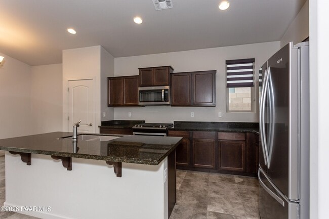 Photo - 1299 Essex Way