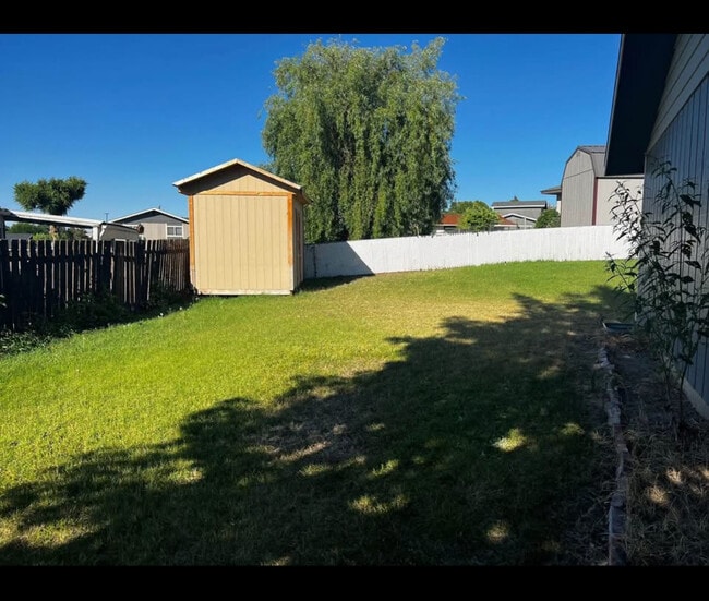 Photo - 1103 Carriage Square Dr