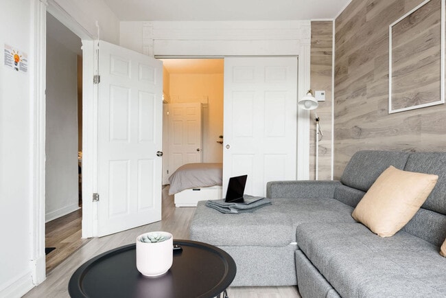 Photo - 4631 Rue Ontario E Unit SI FL2-ID1543102P