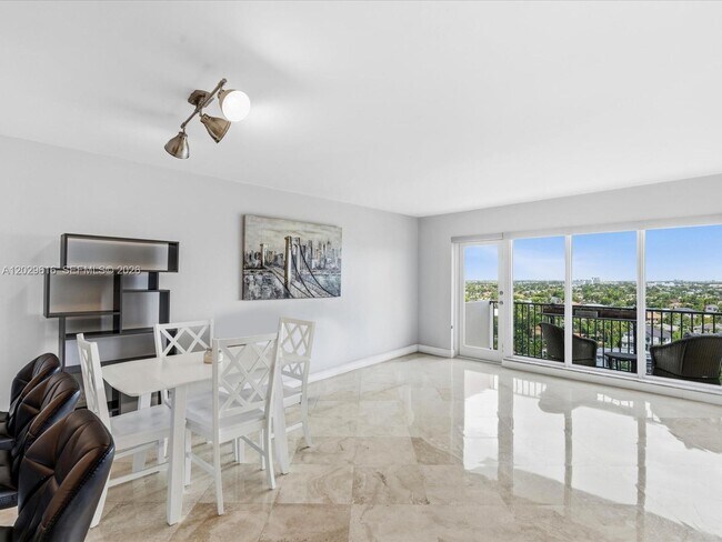 Photo - 340 Sunset Dr Unidad 1407